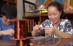 Cuộc sống mới từ những sợi dây đồng màu sắc