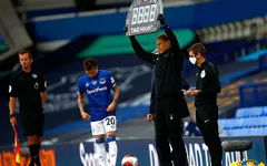 IFAB ra quyết định về số lượng cầu thủ thay người mỗi trận đấu