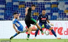 Napoli 2-0 Sassuolo: 3 lần bị từ chối bàn thắng, Sassuolo trắng tay trên sân của Napoli