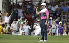 Rory McIlroy bản lĩnh giữ vị trí số 1 thế giới