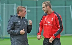 Jordan Henderson lên tiếng bảo vệ thầy cũ