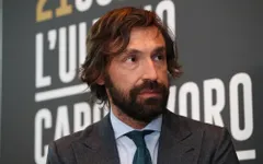 Pirlo và đội ngũ ban huấn luyện của Juventus có gì lạ?