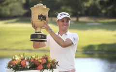 Justin Thomas vươn lên vị trí số 1 của golf thế giới