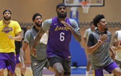 Các đội bóng NBA chung tay hỗ trợ người da màu
