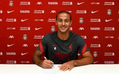 Liverpool chính thức ký hợp đồng với Thiago Alcantara