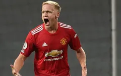 Van de Beek chỉ trích đồng đội chơi quá chậm