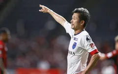 Kazu Miura tiếp tục phá kỷ lục thế giới