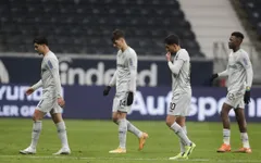Leverkusen mất điểm đáng tiếc, Schalke 04 chìm sâu thất vọng