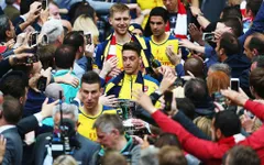 Báo châu Âu: Thời khắc Ozil chia tay Arsenal đã điểm!