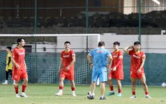 ĐT Việt Nam tập buổi đầu tiên tại Muscat, đạt trạng thái tinh thần tốt