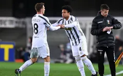 Juventus muốn bán 2 ngôi sao ở hàng tiền vệ