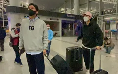 Văn Hậu sang Hàn Quốc điều trị chấn thương