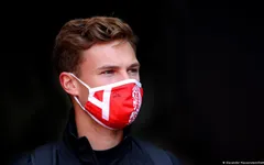 Bayern Munich mạnh tay với các cầu thủ chưa tiêm vaccine phòng COVID-19