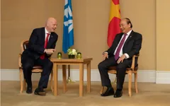Chủ tịch nước Nguyễn Xuân Phúc gặp Chủ tịch FIFA tại Geneva, Thụy Sĩ