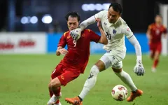 AFF Cup 2020 | Lý giải pha bóng thoát thẻ đỏ của thủ môn Thái Lan