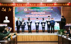 2.000 máy tính bảng kèm giải pháp học tập mobiEdu dành cho học sinh khó khăn