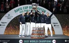 Daniil Medvedev tỏa sáng, ĐT quần vợt Nga vô địch Davis Cup 2021