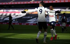 Tottenham 4-0 Burnley: Gareth Bale lập cú đúp ấn tượng!