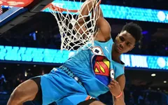 Oklahoma City Thunder chia tay Nhà vô địch úp rổ