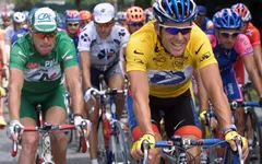 Lance Armstrong tiếp tục dính cáo buộc mới