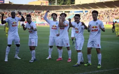 Hoàng Anh Gia Lai 4-3 CLB Nam Định: Công Phượng - Văn Toàn toả sáng, HAGL thắng nghẹt thở phút bù giờ!