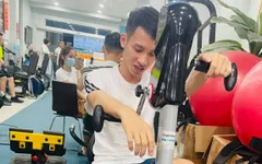 Hùng Dũng bắt đầu tập hồi phục chấn thương