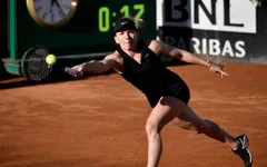 Simona Halep dừng bước tại vòng 2 giải quần vợt Italia mở rộng 2021
