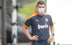 Valencia sa thải HLV Javi Gracia