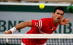 Hạ Nadal, Djokovic tiến vào chung kết Roland Garros 2021