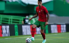 Joao Cancelo dương tính với COVID-19, ĐT Bồ Đào Nha gọi gấp hậu vệ Man Utd