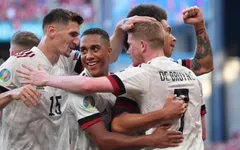 Đan Mạch 1-2 Bỉ: De Bruyne toả sáng, Bỉ tiếp bước Italia vào vòng 1/8 trước 1 trận đấu