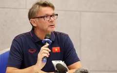LĐBĐ Việt Nam bất ngờ chia tay HLV Philippe Troussier
