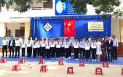 Chắp cánh ước mơ tới trường cho 500 em học sinh huyện Cam Lâm (Khánh Hòa)