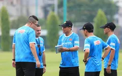 HLV Mai Đức Chung: "Hãy ủng hộ để chúng tôi hoàn thành nhiệm vụ"