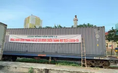 105 tấn nông sản chạy tàu đêm vào Nam hỗ trợ người dân vùng dịch