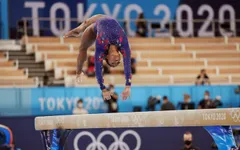 Simone Biles sẽ tham dự nội dung thi cầu thăng bằng