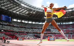 Olympic Tokyo 2020 | Cú nhảy xa 7m giúp Malaika Mihambo giành HCV ngoạn mục