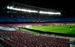 Barcelona gặp khó khăn trong việc bán vé trận mở màn Champions League