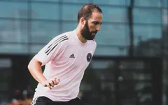 Gonzalo Higuain xác nhận thời điểm giải nghệ