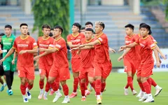 Các cầu thủ ĐT U22 Việt Nam nỗ lực ghi điểm để cạnh tranh suất tham dự Vòng loại U23 châu Á 2022