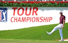 Patrick Cantlay duy trì vị trí dẫn đầu tại giải golf Tour Championship 2021