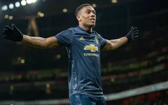 Chấp nhận chi đậm, Sevilla đón Martial dưới dạng cho mượn