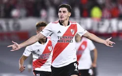 Man City đánh bại Man Utd để giành tài năng trẻ Argentina