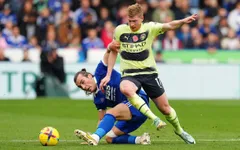 Leicester 0-1 Man City: De Bruyne tỏa sáng, MC giành ngôi đầu