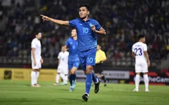 AFF CUP 2022, Thái Lan 4-0 Philippines: Thắng thuyết phục, Thái Lan giành ngôi đầu bảng A