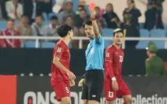Văn Toàn xin lỗi vì thẻ đỏ ở trận gặp Malaysia