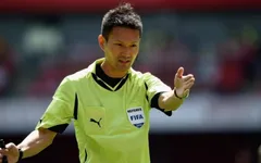 AFF Cup 2022: Bị fan đội thua "khủng bố", trọng tài bắt trận Việt Nam - Malaysia đóng tài khoản Instagram
