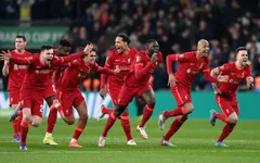 Thắng nghẹt thở, Liverpool vô địch Cúp Liên đoàn Anh