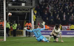 Diogo Jota lập công, Liverpool loại Nottingham Forest tại tứ kết FA Cup