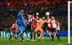 Bán kết Conference League | Leicester hòa Roma, Feyenoord thắng kịch tính Marseille